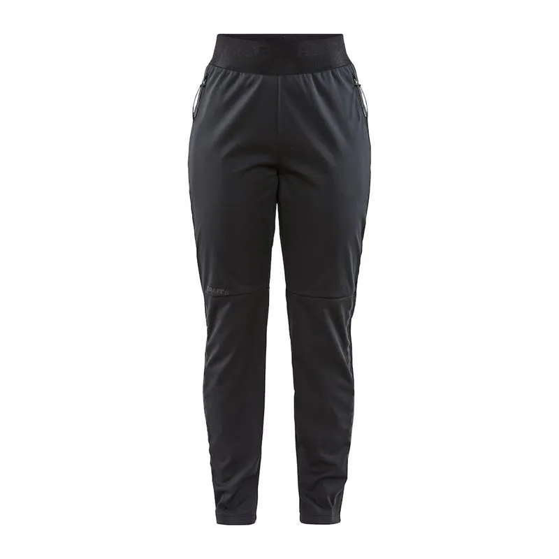 Craft ADV Essence Wind Pants so zelo funkcionalne hlače za trening z vetrovno in vodoodporno sprednjo stranjo in zadnjico, namenjene intenzivni vadbi v mokrih in vetrovnih razmerah.